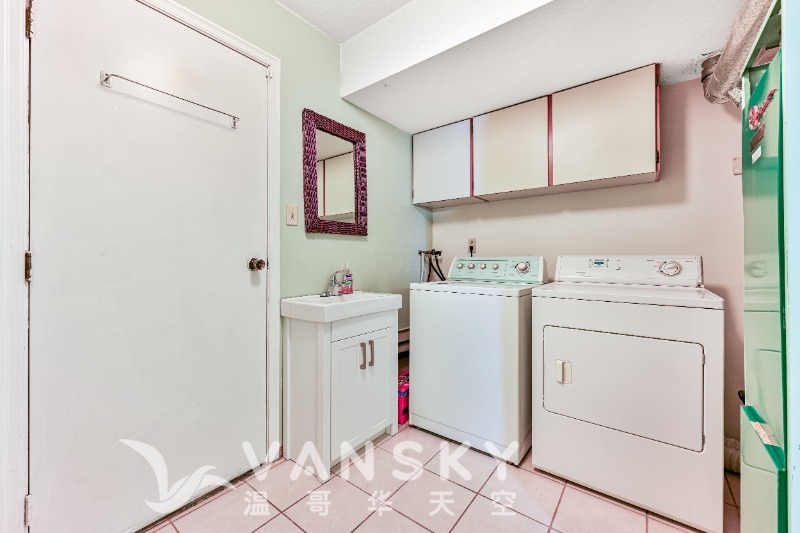 230110172500_Lanudry Room.jpg